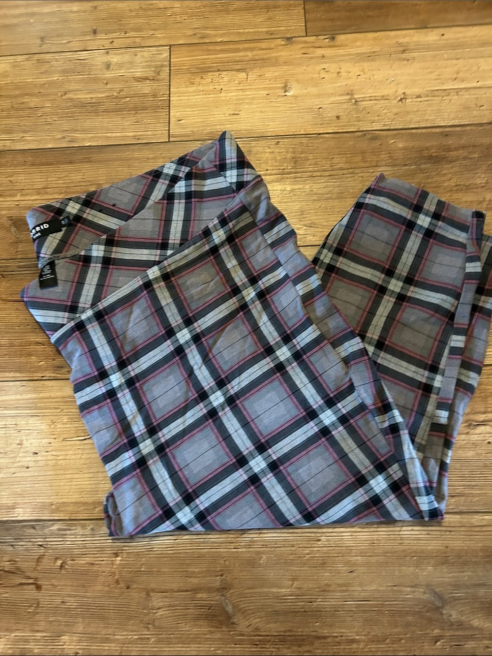 Torrid Plaid Pixie Pant Pink & Gray 6R 🩷🩶